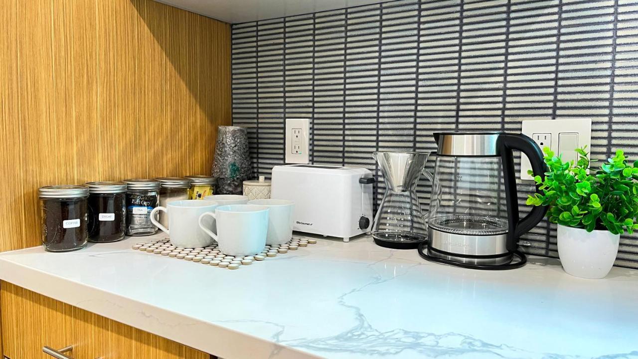 Kingsley Courtyard Apartment